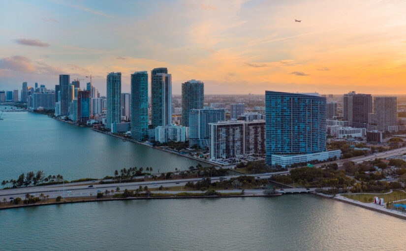 Top Mistakes Luxury Homeowners Make When Selling in Miami
