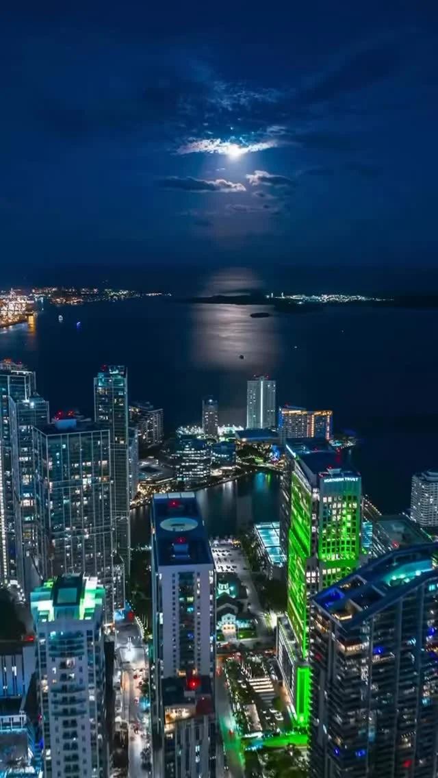 Living in Miami hits different — sunshine year-round, waterfront mornings, world-class dining, and a lifestyle that feels like a permanent vacation ☀️🌴 From Brickell’s skyline energy to Coconut Grove’s charm and the endless magic along the bay… it’s no wonder so many are choosing to call Miami home.

Whether you’re moving from out of state for opportunity, lifestyle, or simply better weather, Miami offers a level of luxury and ease that’s hard to match. And for sellers, demand isn’t slowing — your property could be exactly what the next buyer is waiting for. 🏡✨

#MiamiLife #LuxuryLiving #MiamiRealEstate