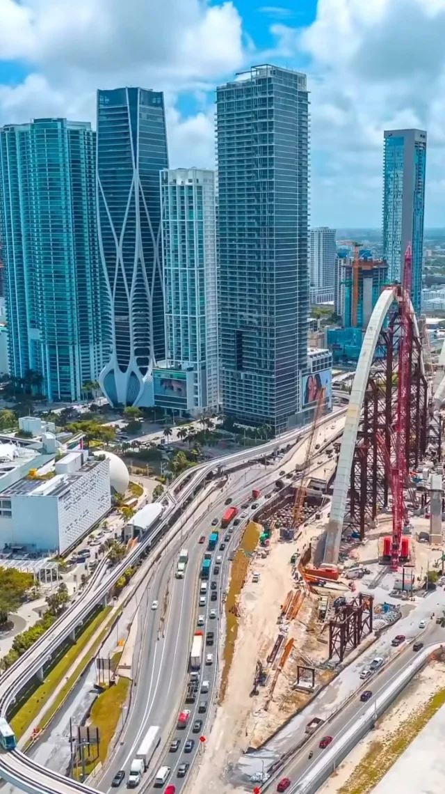 The noise? 😏 That’s just Downtown Miami’s anthem playing. 🌆

Looking for a new home in Miami? DM to connect.

#miamirealestate #miamilife
